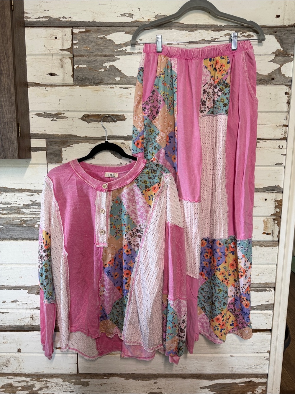 J.HER Bohemian Pink Patchwork Set – Layered Floral Panels